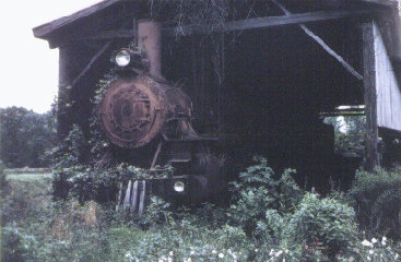 RR&G 4-6-0 #106 in carknocker's shed